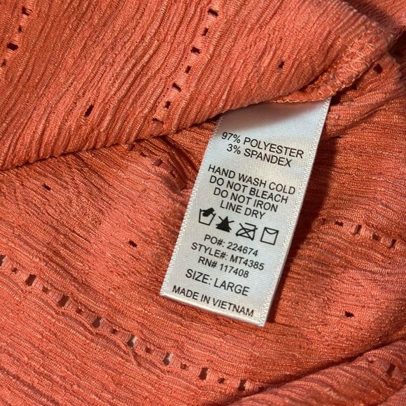 Chocolate USA Coral Textured Button-Front Blouse, Size L - Picture 7 of 7